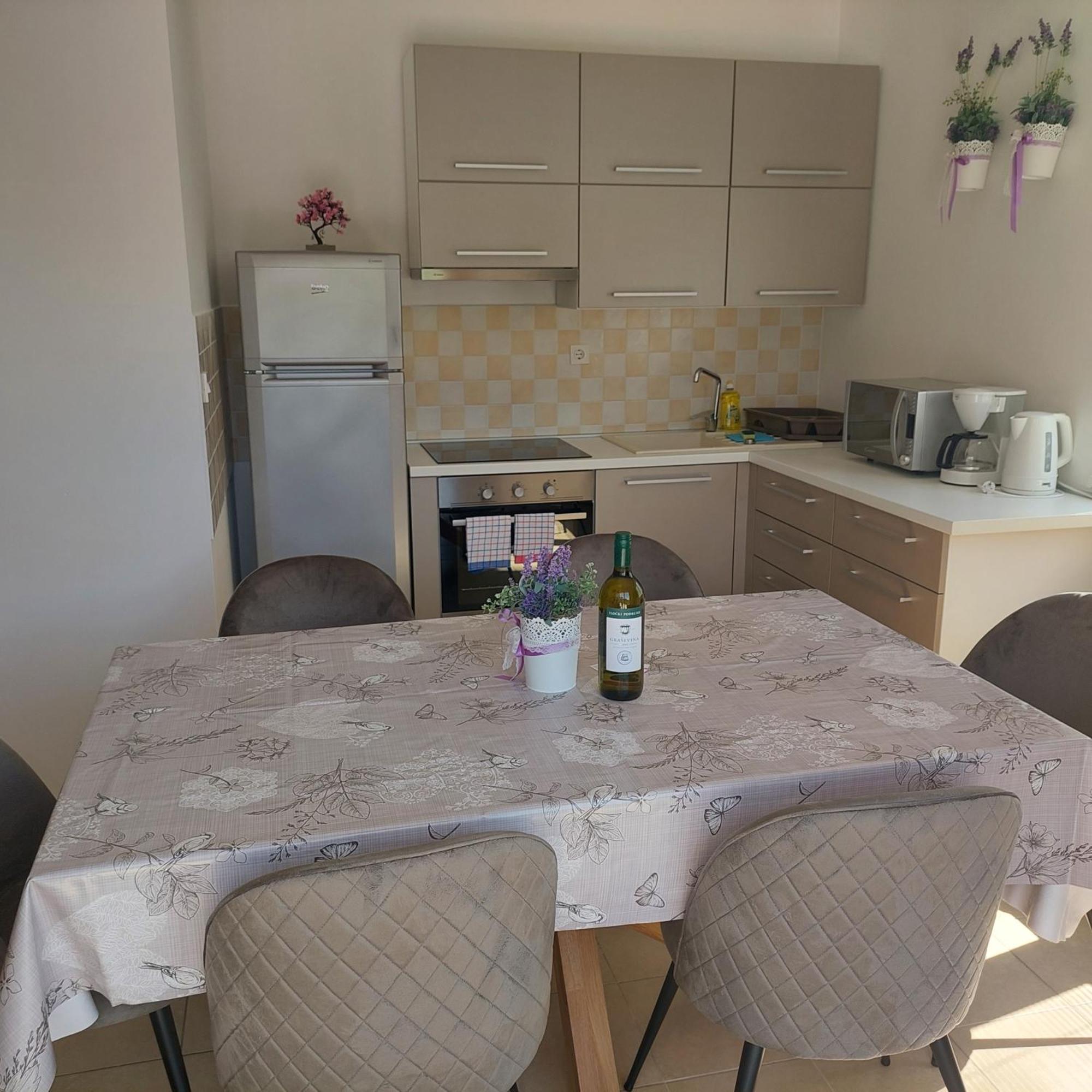Apartmani Zec Šilo Εξωτερικό φωτογραφία